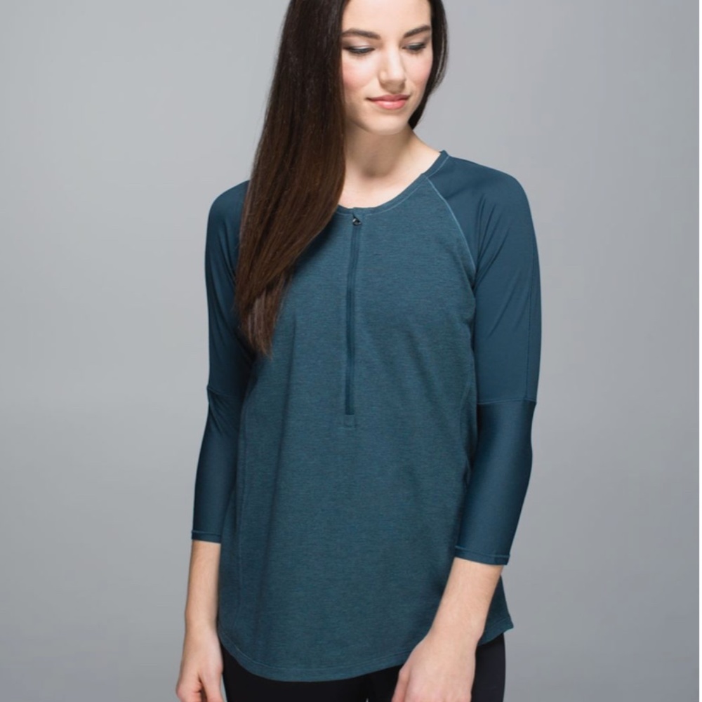 Lululemon Clip-In Long Sleeve